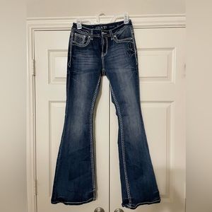 Woman’s Grace in LA jeans